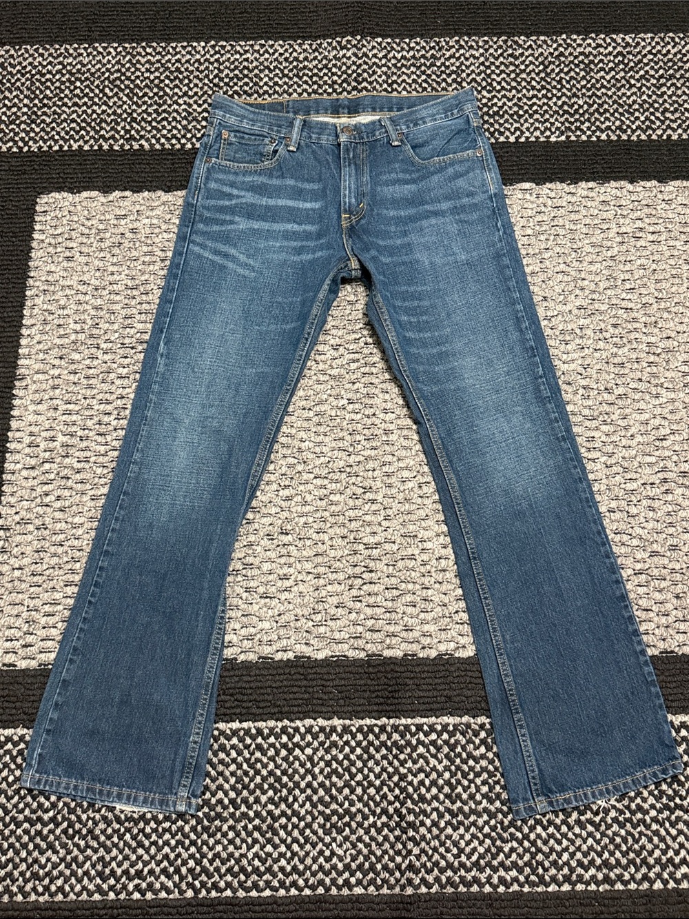 Levi's 527 Jeans Men's 33 Straight Leg Medium Wash Distressed Casual Denim
